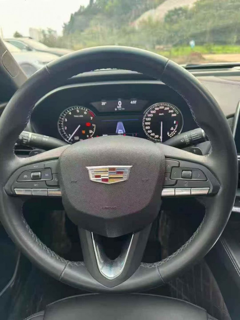 22年宜昌凯迪拉克CT4