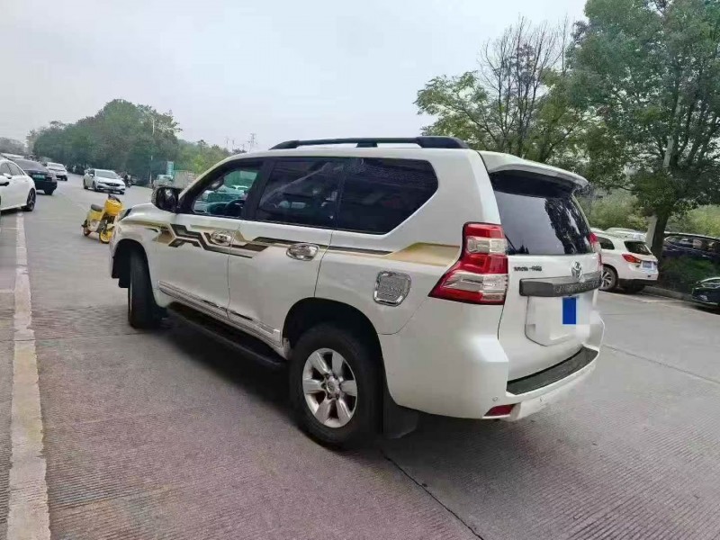 15年衡阳丰田普拉多