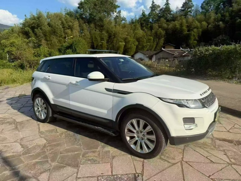 16年厦门路虎揽胜极光