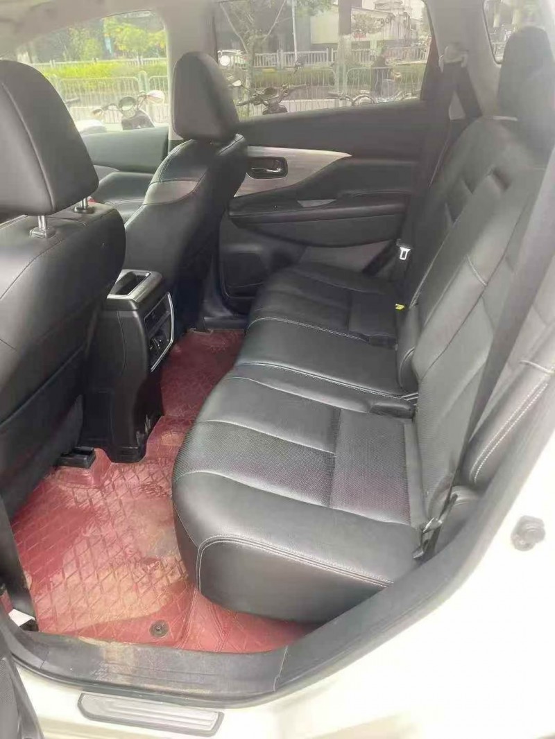 21年汕头日产楼兰