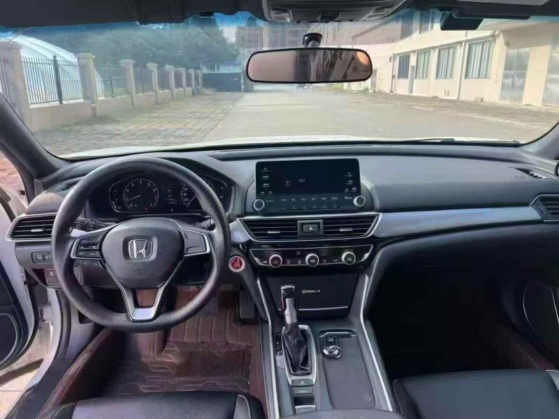 22年深圳本田英诗派