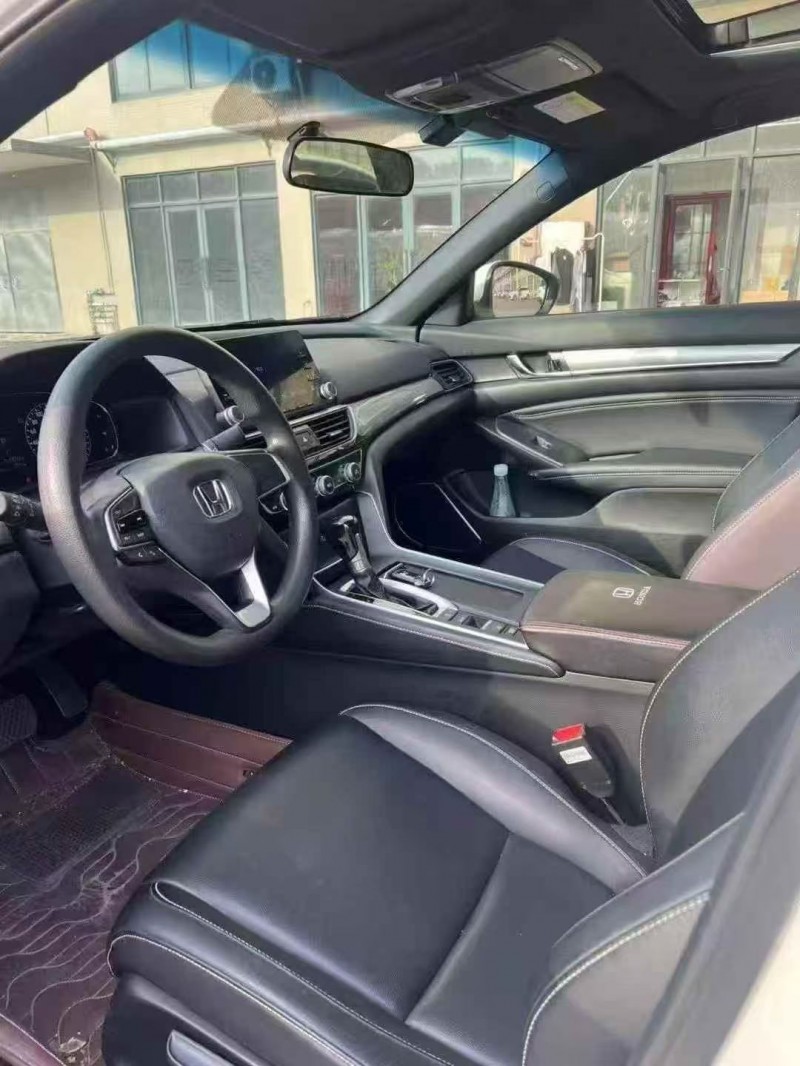 22年深圳本田英诗派