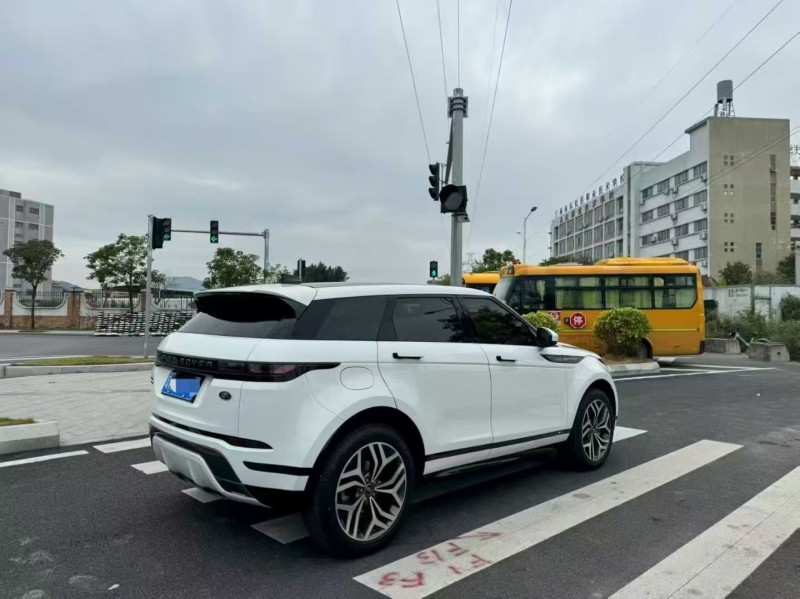 21年韶关路虎揽胜极光
