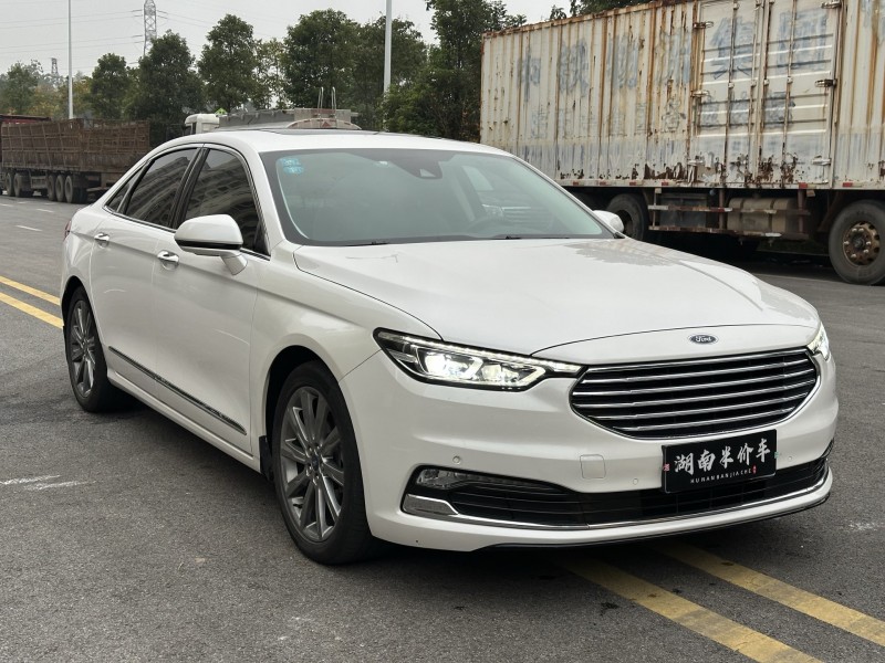 20年岳阳福特金牛座