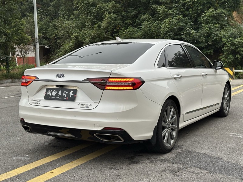 20年岳阳福特金牛座