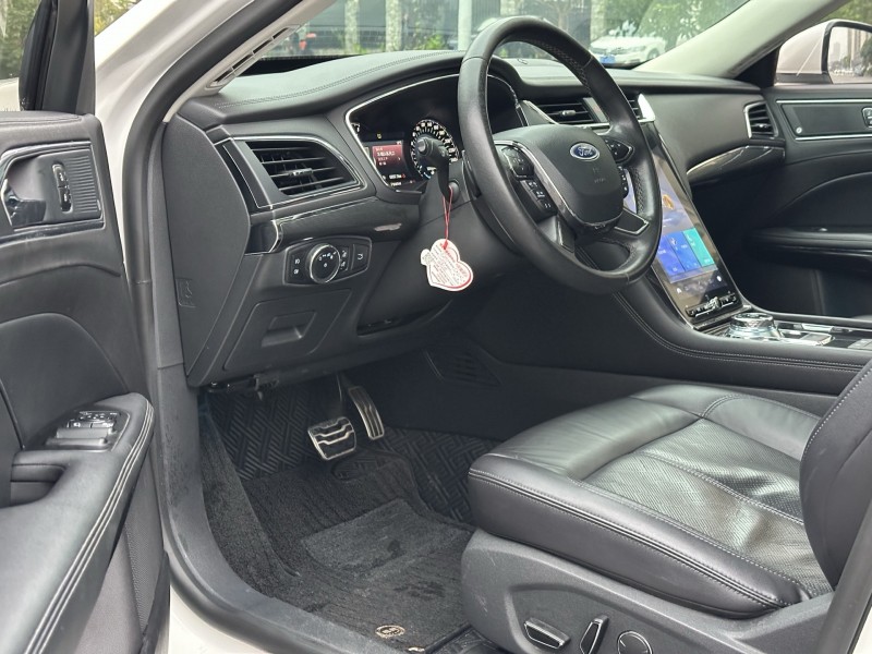 20年岳阳福特金牛座