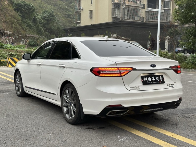 20年岳阳福特金牛座