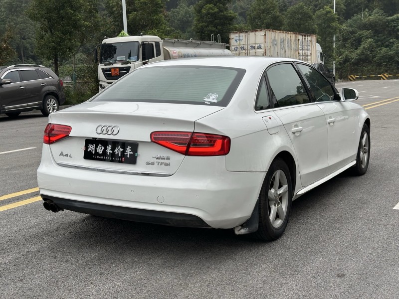 14年岳阳奥迪A4L