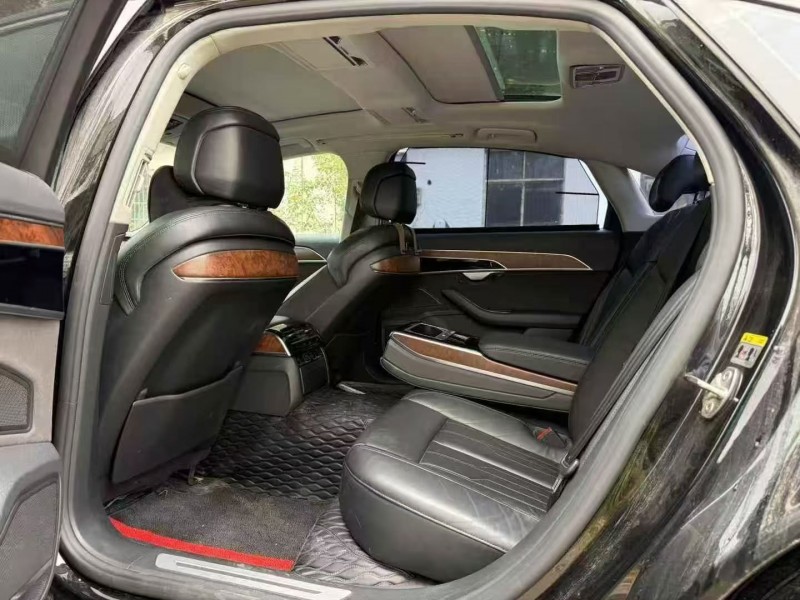 19年安阳奥迪A8L