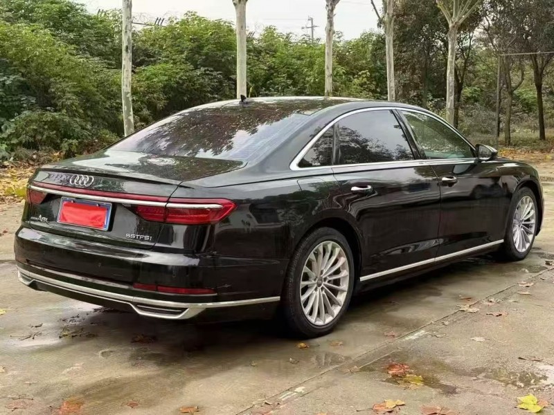 19年安阳奥迪A8L