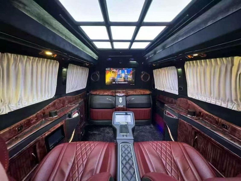 17年潍坊奔驰威霆