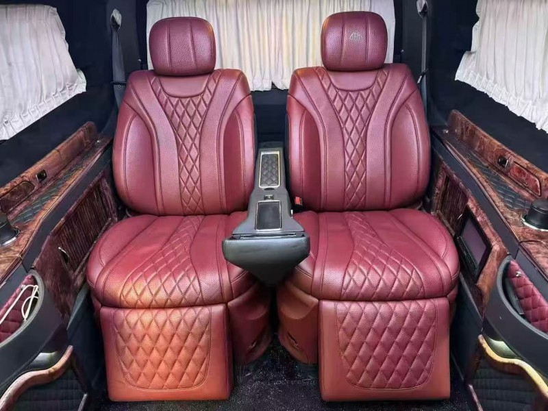 17年潍坊奔驰威霆