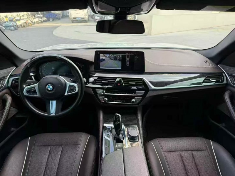 23年深圳宝马5系