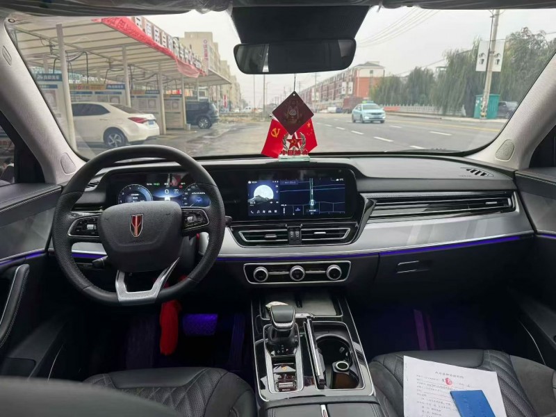 23年襄樊红旗HS5