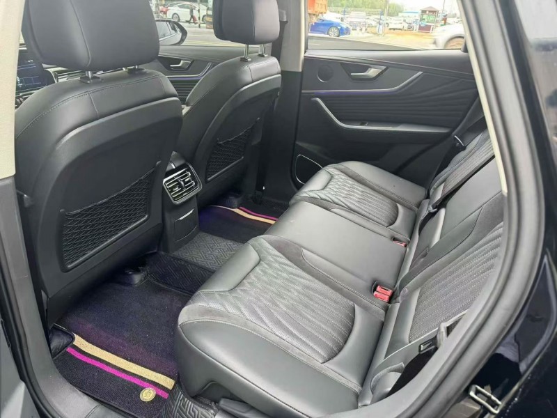 23年襄樊红旗HS5