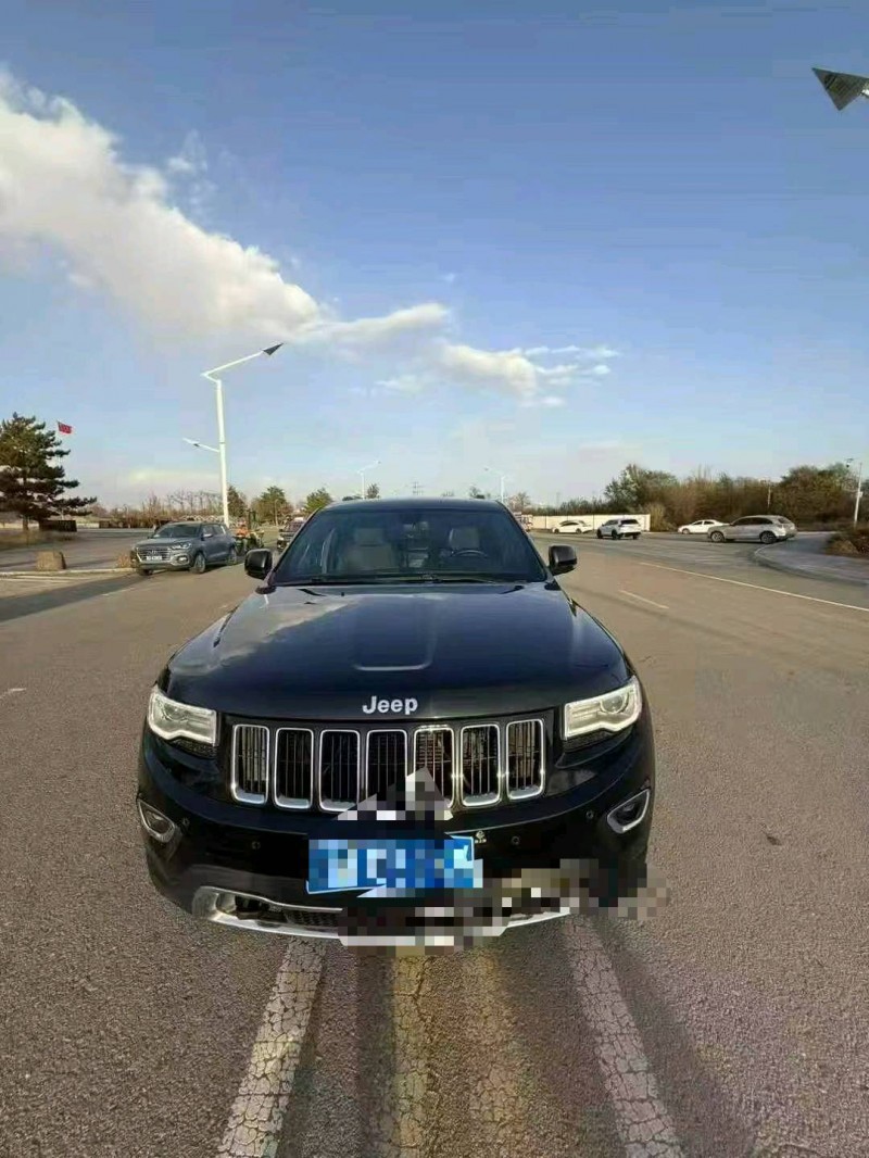 13年呼和浩特Jeep大切诺基