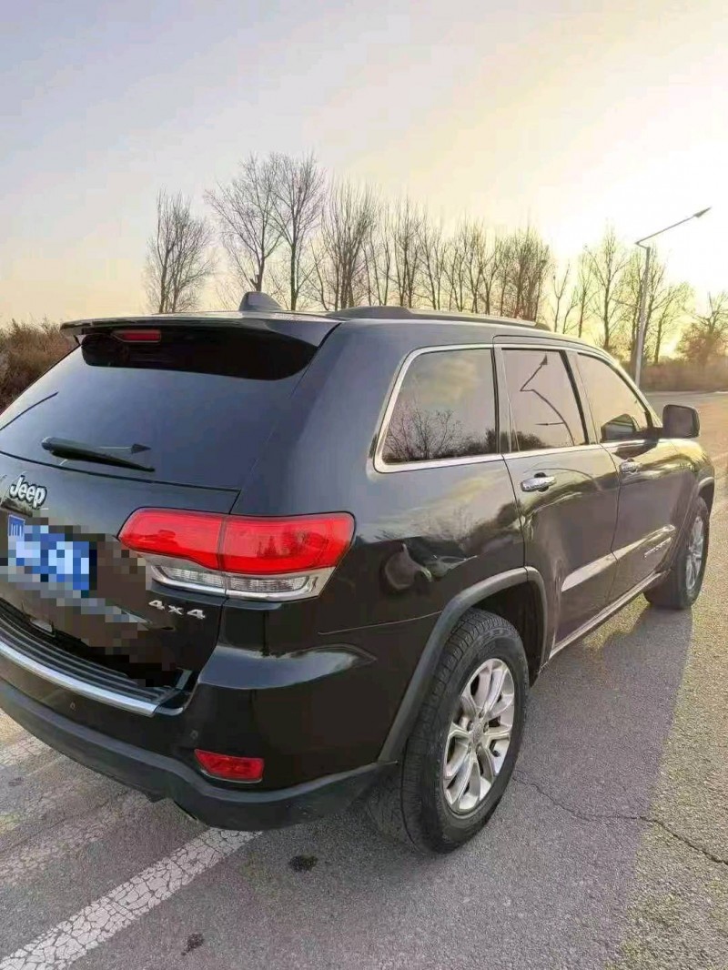 13年呼和浩特Jeep大切诺基