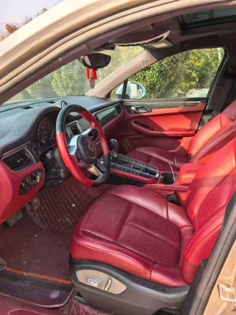 17年荷泽保时捷Macan