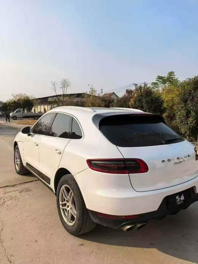 17年荷泽保时捷Macan