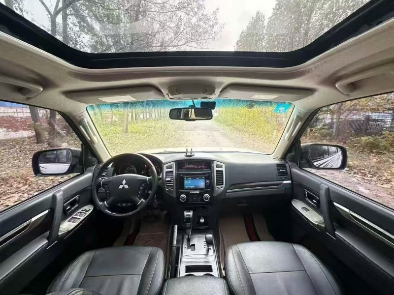 20年荷泽三菱帕杰罗