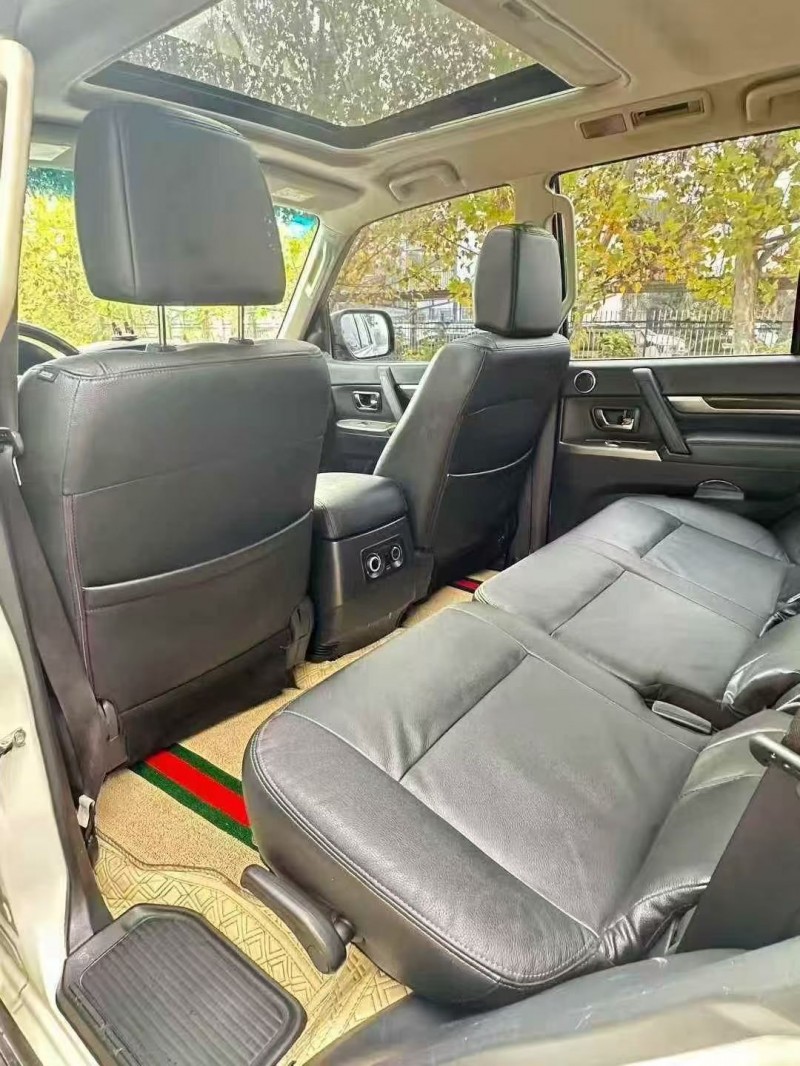 20年荷泽三菱帕杰罗