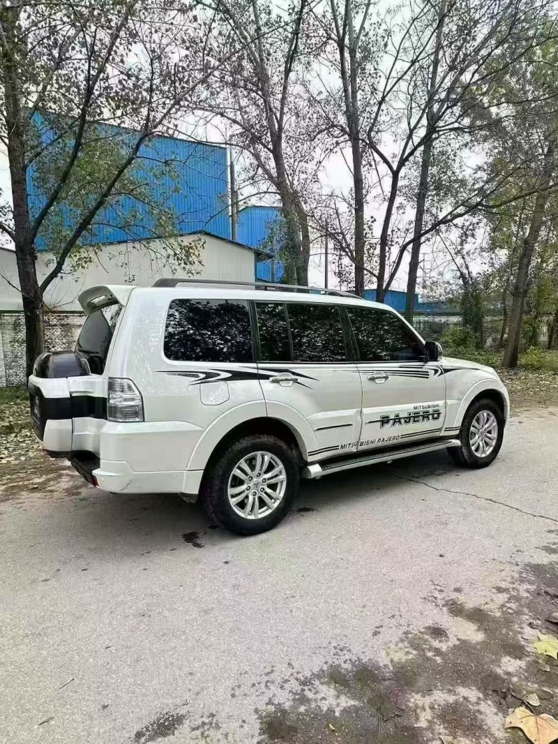 20年荷泽三菱帕杰罗