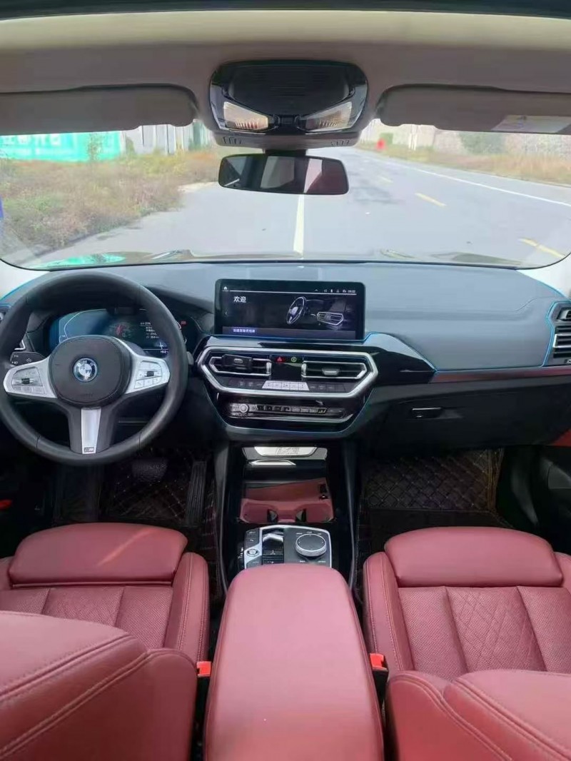 24年烟台宝马IX3