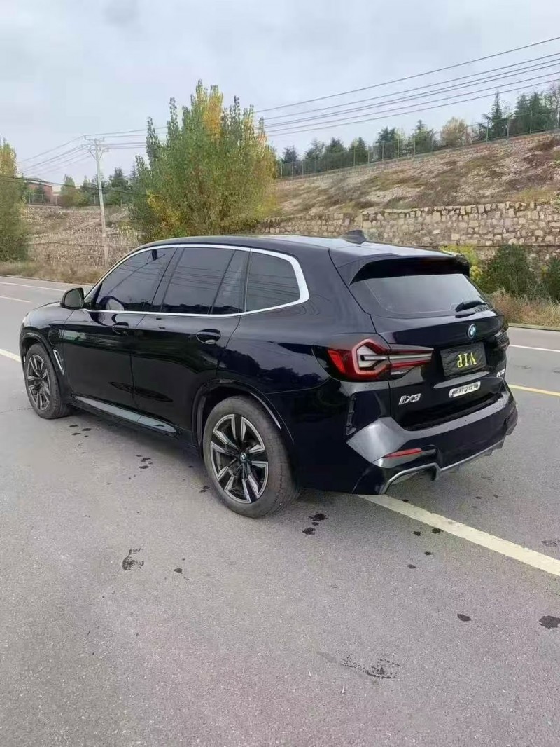 24年烟台宝马IX3