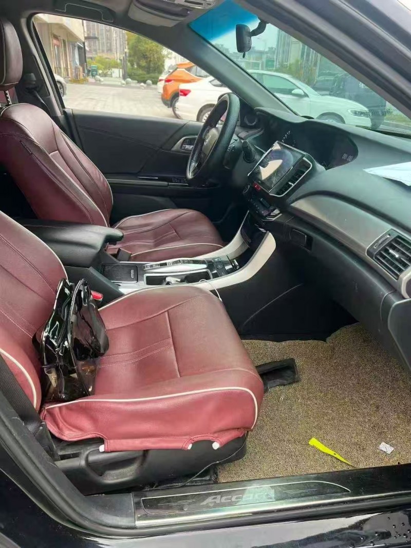 17年九江本田雅阁