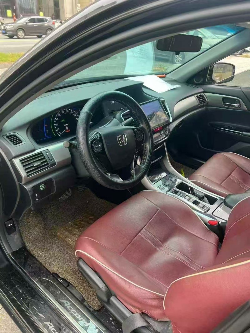 17年九江本田雅阁