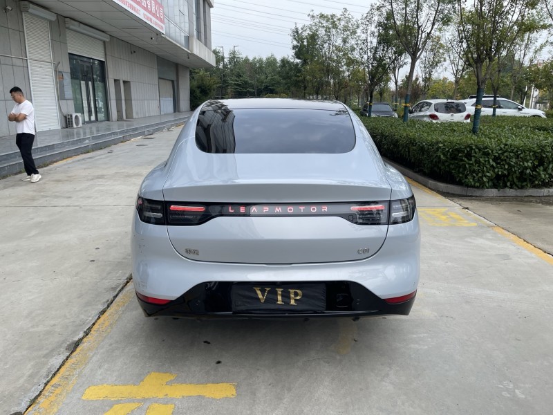 24年济宁零跑汽车C01