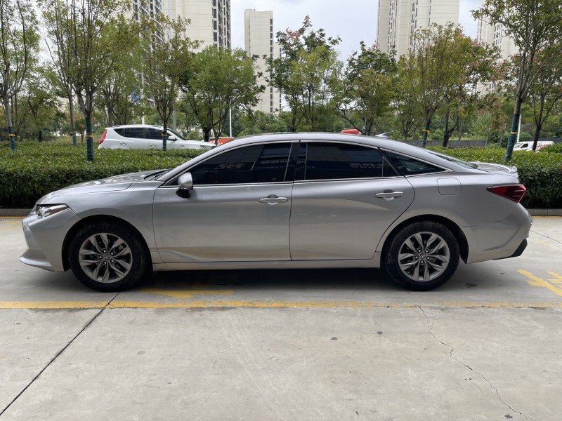 20年济宁丰田亚洲龙