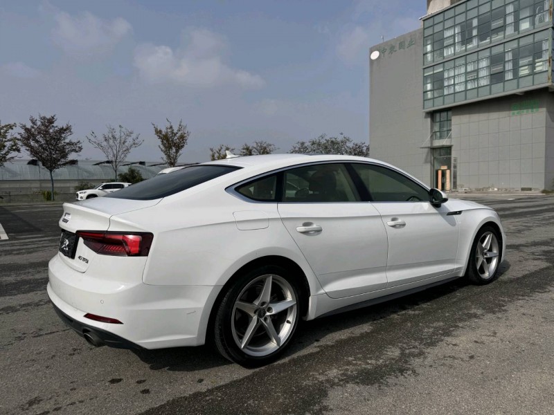 18年盐城奥迪A5