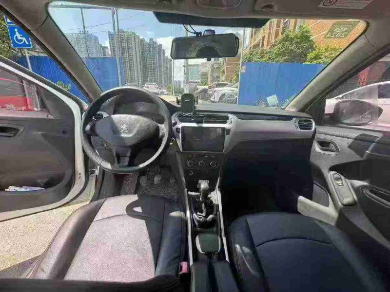 18年南宁标致301