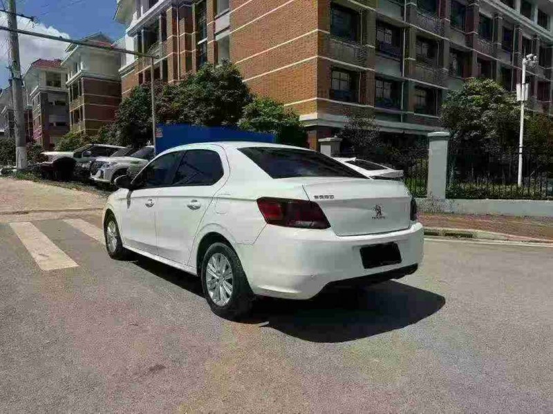 18年南宁标致301