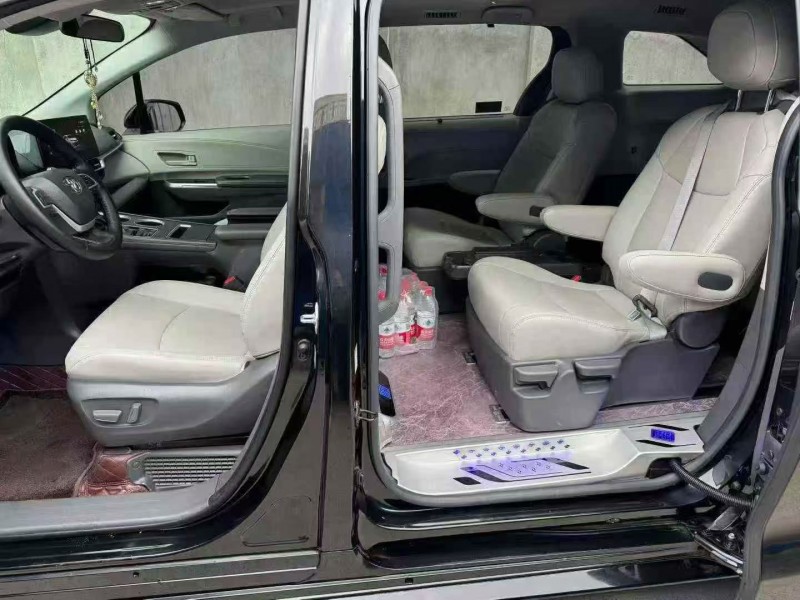 24年湖州丰田塞纳