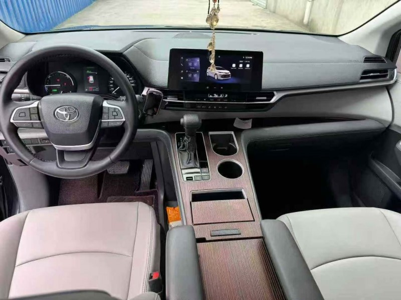 24年湖州丰田塞纳