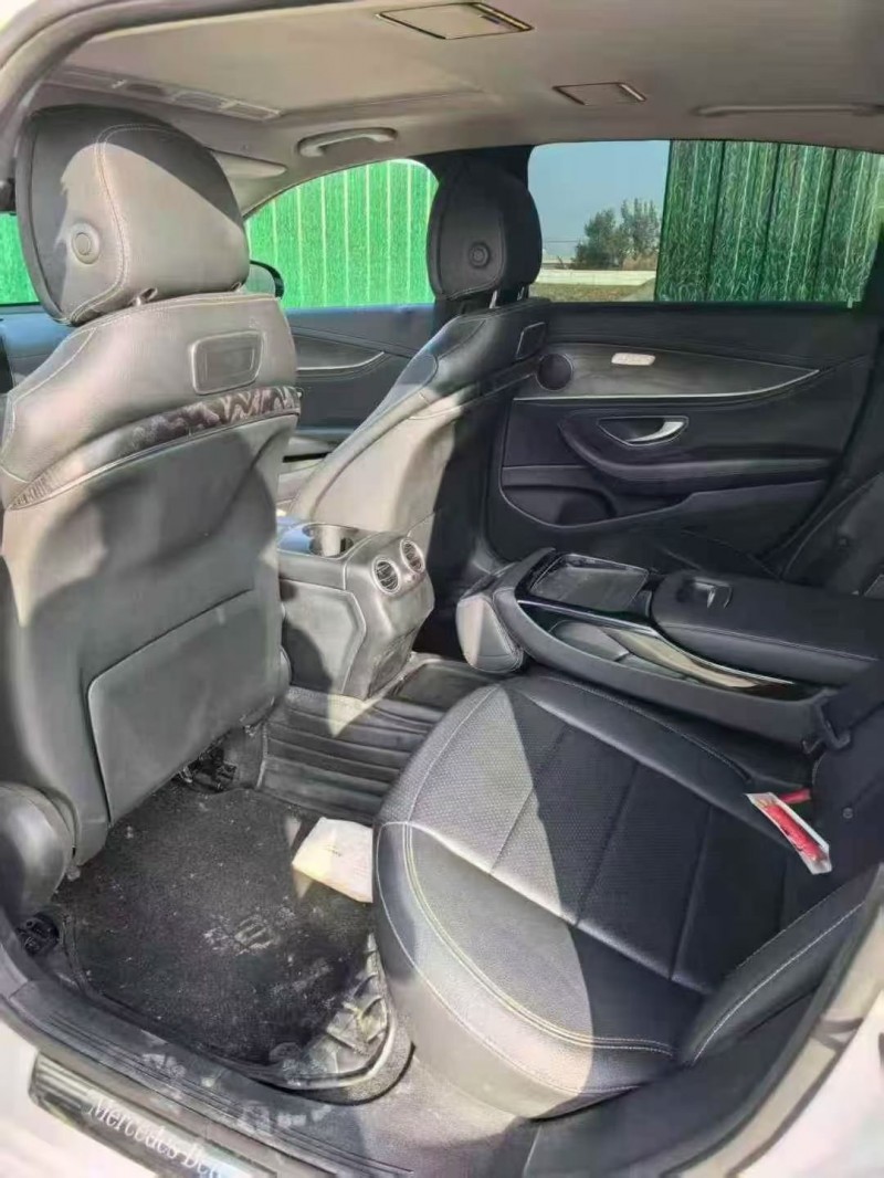 17年天津市奔驰E