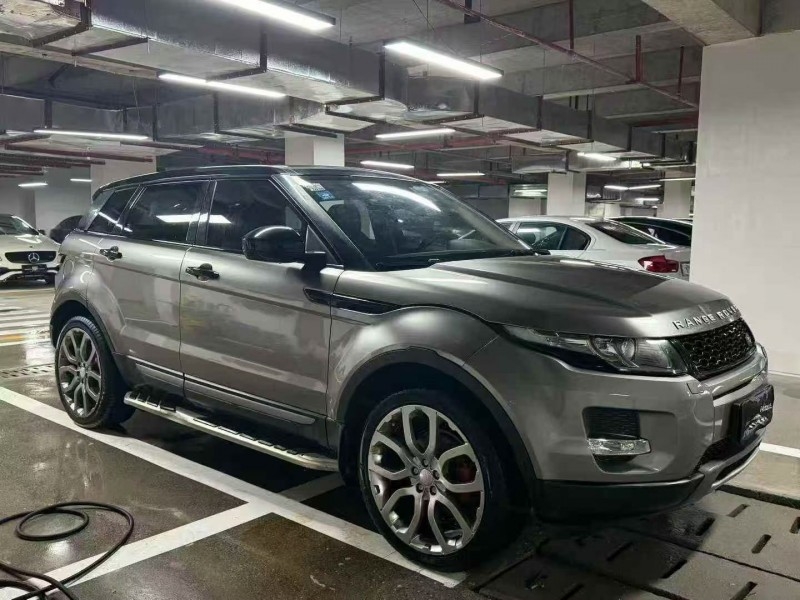 14年六盘水路虎揽胜极光