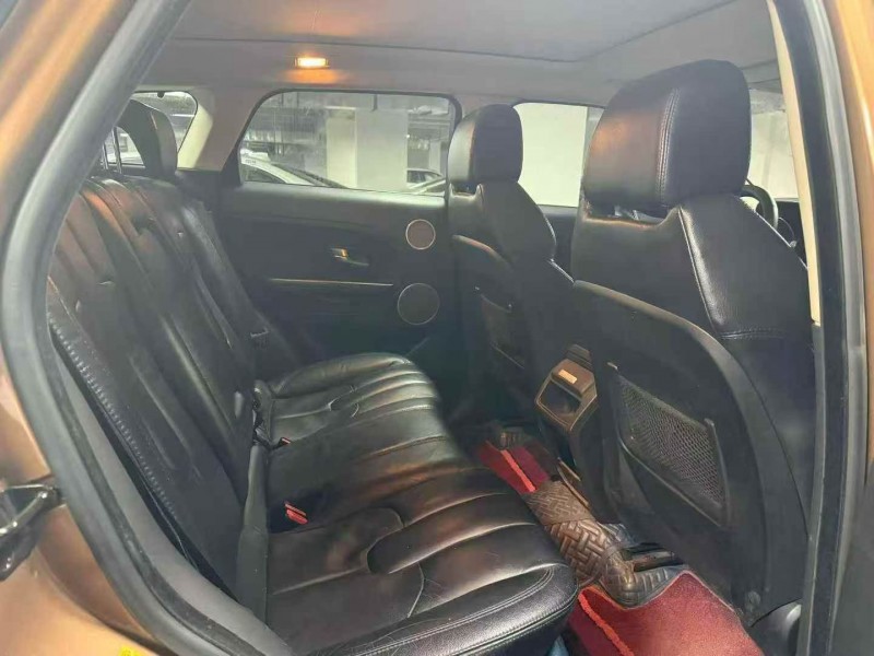 14年六盘水路虎揽胜极光