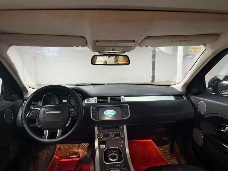 14年六盘水路虎揽胜极光