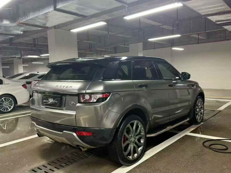 14年六盘水路虎揽胜极光