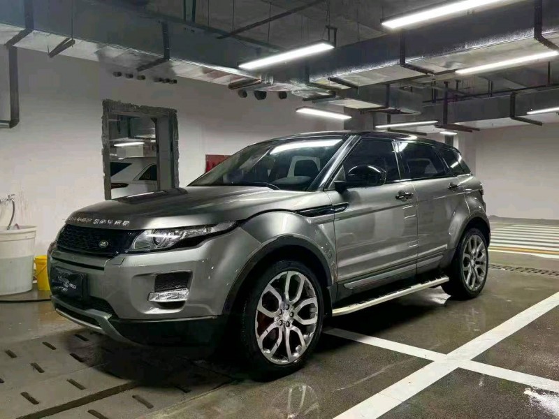 14年六盘水路虎揽胜极光