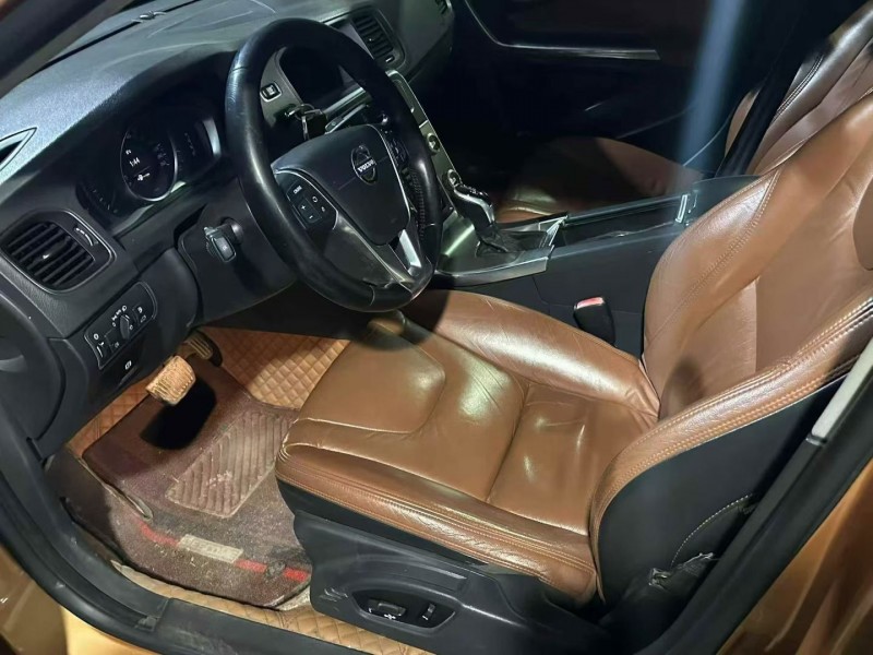 14年安顺沃尔沃S60L