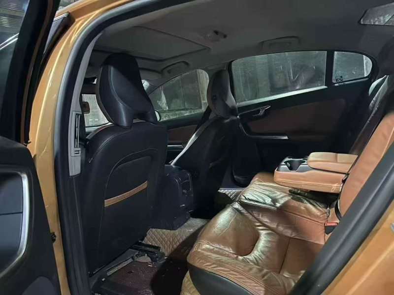 14年安顺沃尔沃S60L