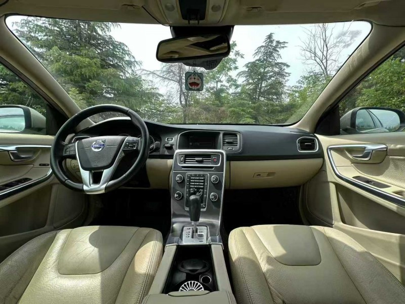 12年深圳沃尔沃S60L