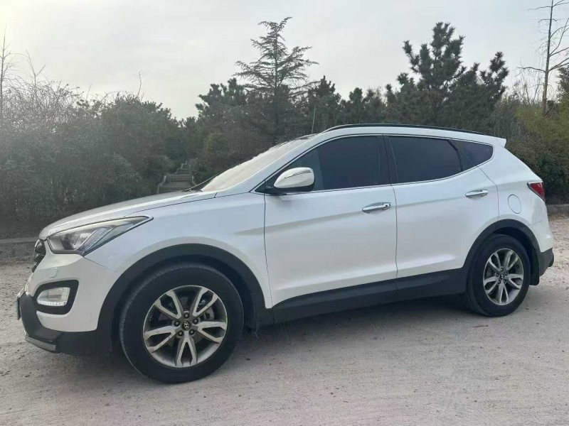 13年青岛现代全新胜达