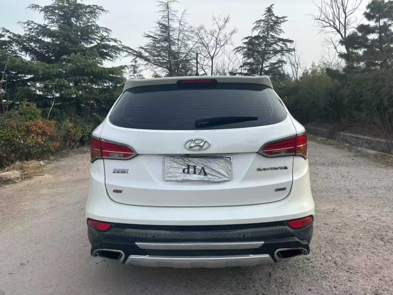 13年青岛现代全新胜达