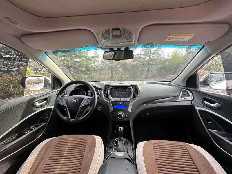 13年青岛现代全新胜达