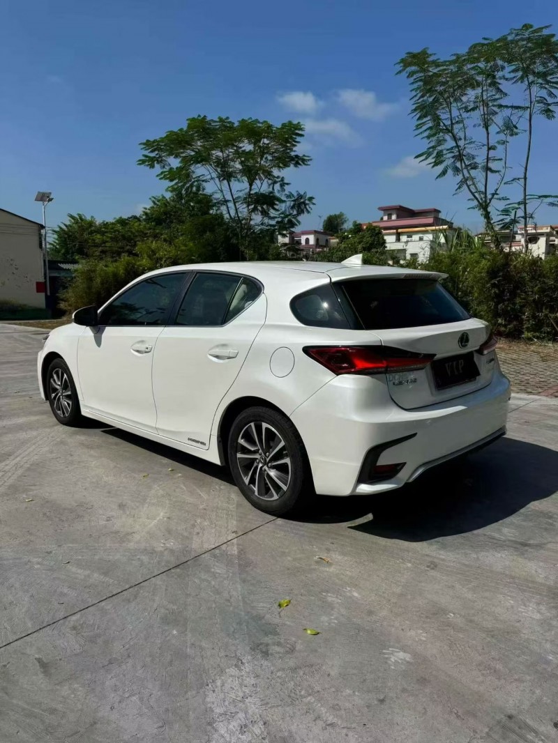 21年韶关雷克萨斯CT